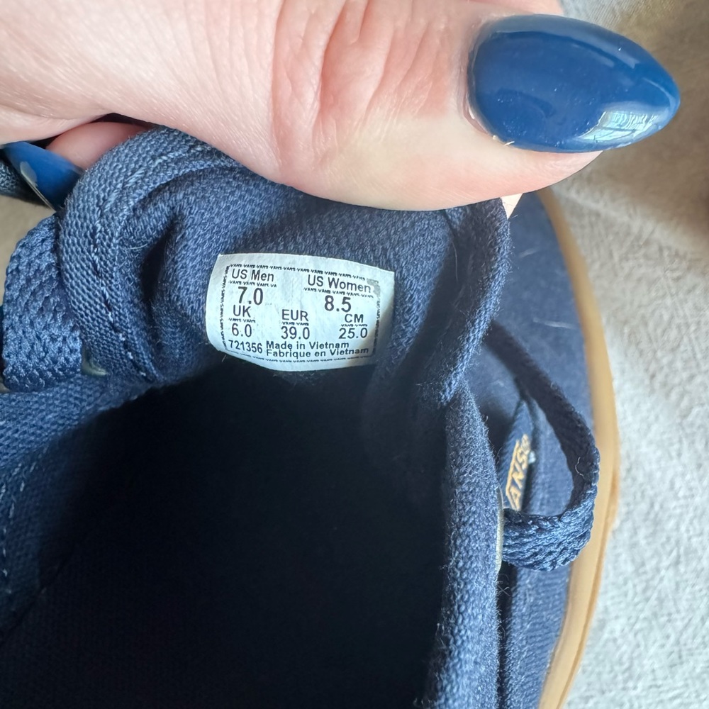 Vans Sneakers - Picture 6 of 6